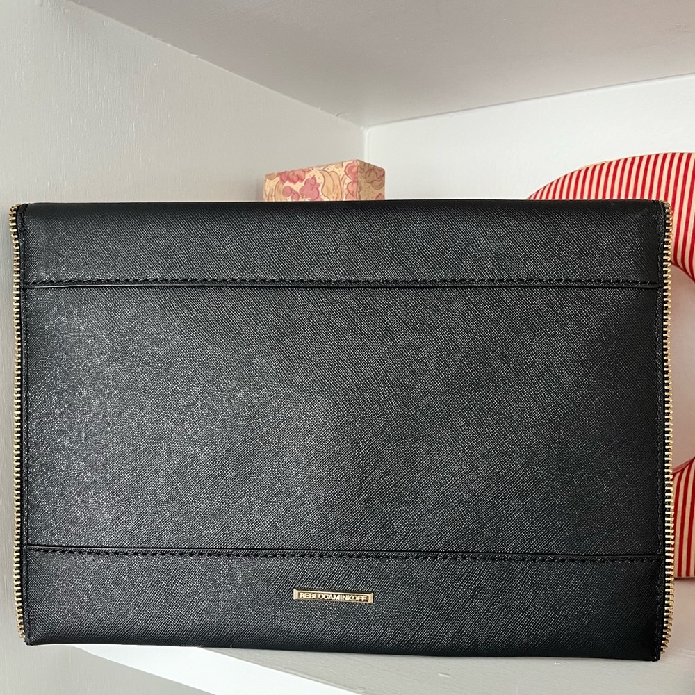 REBECCA MINKOFF WOMEN’S ZIPPER LEATHER ENVELOPE LEO CLUTCH PURSE BLACK - Picture 3 of 7